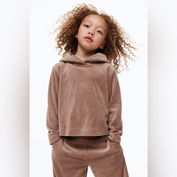 H&M Velour Matching Set 2T Beige - Picture 3 of 11
